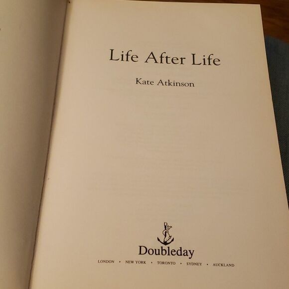 Life After Life Kate Atkinson Hardcover Book - Picture 2 of 5